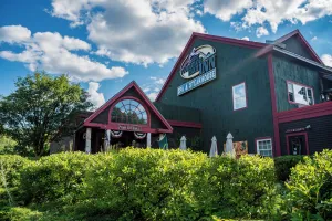 Image of The Common Man Inn, Spa & Lodge