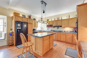Image of Spacious Family Home Near Lake of the Ozarks!