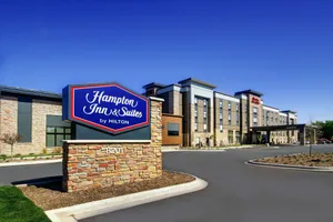 Image of Hampton Inn and Suites Milwaukee West