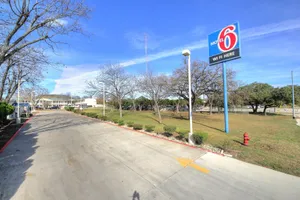 Image of Motel 6-Kerrville, TX