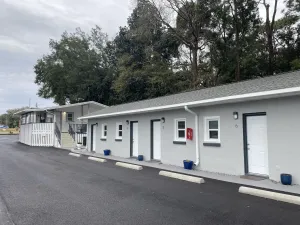 Image of American Inn
