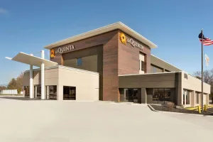 Image of La Quinta Inn & Suites by Wyndham St Louis Route 66