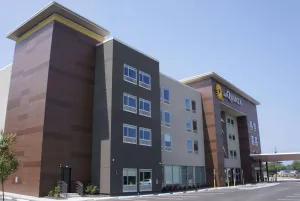 Image of La Quinta Inn & Suites by Wyndham Manchester - Arnold AFB