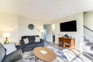 Image of Bowling Green Townhome: 4 Mi to Lost River Cave!