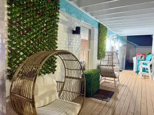Image of New 2025-Ocean Sands Beach Boutique Inn-Sauna and Salt-Mineral Pool -Free Beach Bikes and Famous Beach-Nightly Popcorn-Bathrobes and Sunscreen in all rooms-Ultra Sparkling Certified-Free Laundry-4 Grand Black Beds in all rooms SAVINGS# 252-242-SAND