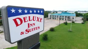 Image of Deluxe Inn & Suites