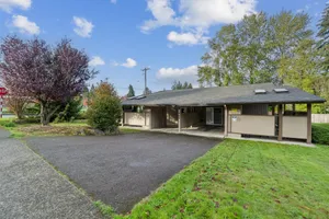 Image of Central Bellevue Retreat Duplex