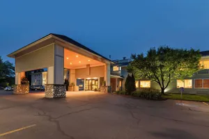 Image of Best Western Plus Windjammer Inn & Conference Center