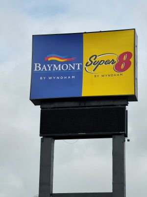 Image of Super 8 by Wyndham Corpus Christi Airport