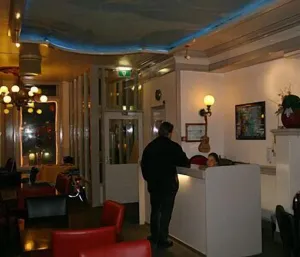 Image of Hotel 83