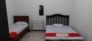Image of Kartika Syariah Homestay by Stayku