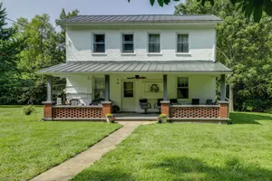 Image of 'grandma Kellys' Southeast Indiana Farmhouse!