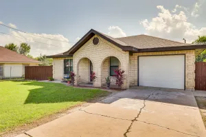 Image of Spacious Backyard San Juan Home Near Border!