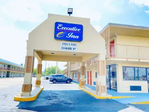Image of Executive Inn