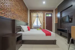 Image of RedDoorz Plus near Cambridge City Square 2 Medan