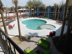 Image of Mother Earth Motor Lodge