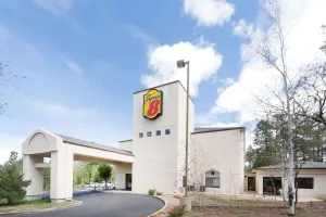 Image of Super 8 by Wyndham Show Low