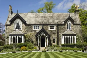 Image of Cedar Manor