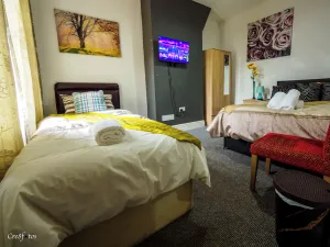 Image of Bucknall Lodge Hanley Family Room 3
