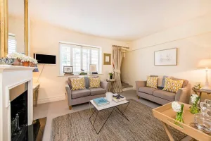 Image of Delightful Notting Hill 2 bed House with garden