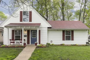 Image of Cozy Cedar Rapids Pad - 2 Blocks to Mercy Care!