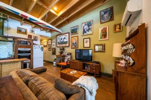 Image of The spotted cow,city fringe,pet friendly-Free wine