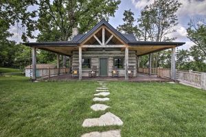 Image of Bross Brothers Cabin with Wraparound Porch!