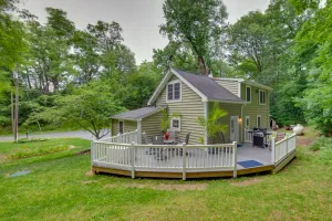 Image of Charming Manheim Cottage with On-Site Animal Viewing