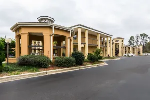 Image of Suburban Studios Florence - Darlington