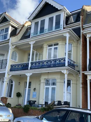 Image of Lazy Waves Boutique B&B