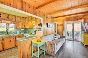 Image of Henderson Harbor Cottage with Lake Access!
