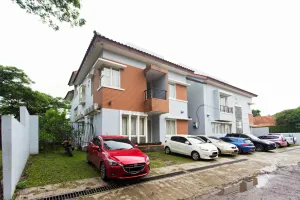 Image of RedDoorz Plus near Siloam Karawaci
