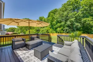 Image of Modern Richmond Home with Deck, Close to Downtown!