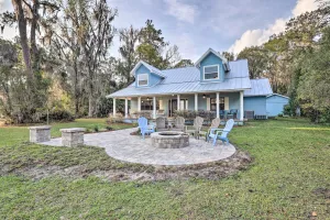 Image of Gorgeous Waldo Home with Dock on Santa Fe Lake!