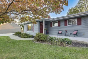 Image of 1/2 Mi to Creation Museum: Home w/ Large Yard!