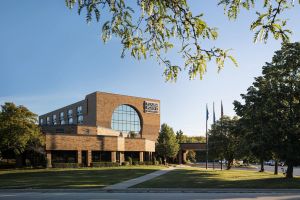 Image of Four Points by Sheraton Milwaukee North Shore