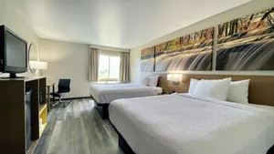 Image of Days Inn by Wyndham Columbus IN