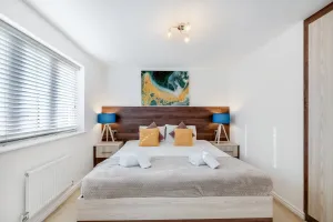 Image of Cherry Banks 5 Bedroom and 3 Bathroom House