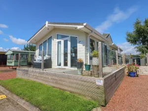 Image of A & C Lodge plot 41 - HOT TUB - 1 double bedroom- 1 twin room 2 bathrooms 4 pm check in NO COMMERCIAL VANS - PLOT 41 Check in 4 pm