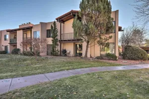 Image of Mtn-View Condo with Hot Tub Access in Sedona!