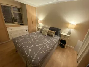 Image of Stunning 1-bed Apartment in Bracknell