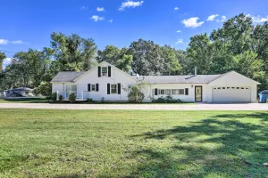 Image of Family-Friendly Toledo Retreat with Spacious Yard!