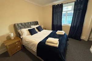 Image of Charming 3BR House - WiFi Parking Pet Friendly