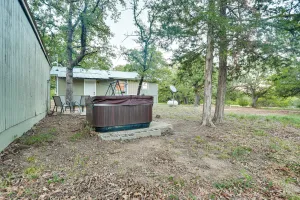 Image of Cabin w/ Hot Tub in Valley View: Pets Welcome!