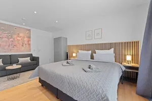 Image of LUMIFLATS: Mahlberg