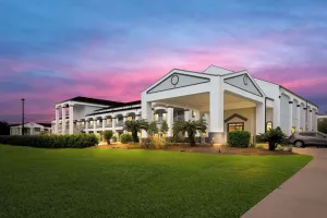 Image of Best Western La Place Inn