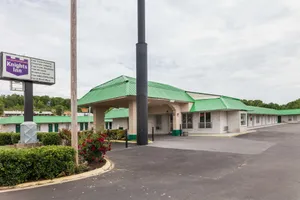 Image of Knights Inn Hurricane Mills