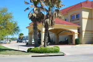 Image of Baymont by Wyndham Brenham