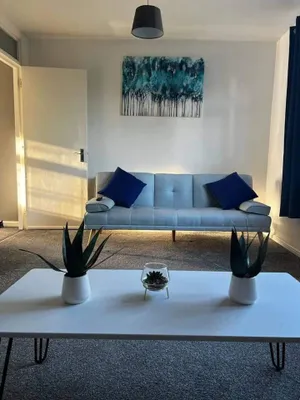 Image of Spacious 3-bed House in Swindon