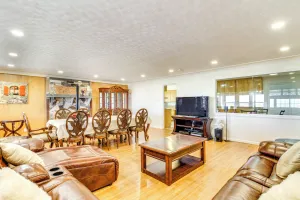 Image of 6 Mi to Unm: Albuquerque Family Abode w/ Views!